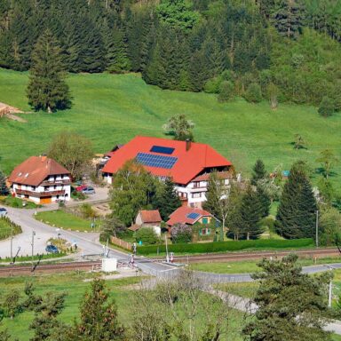 Rotbauernhof Haus und Umgebung 09